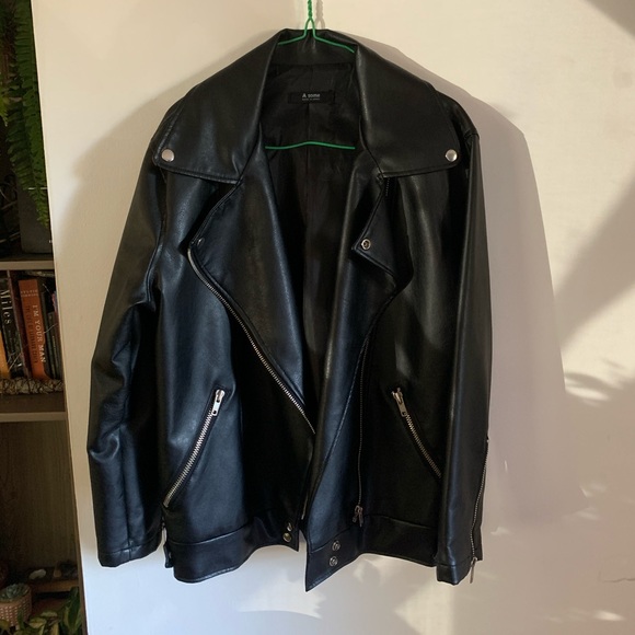 Vegan leather jacket - Picture 2 of 5